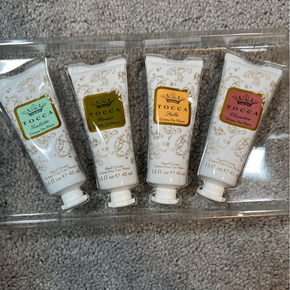 Tocca 4 pieces 1.5 fl oz hand cream set - Picture 2 of 4